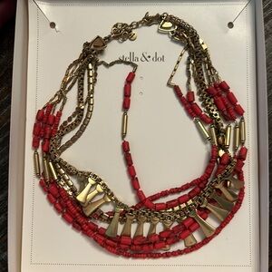 Stella & Dot Bliss Statement Necklace